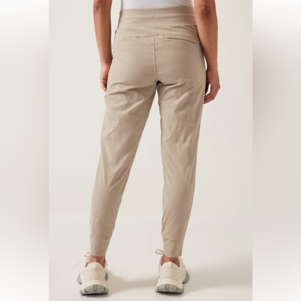 Athleta Trekkie North Jogger plus size 24 tan color new with tag - Picture 2 of 8